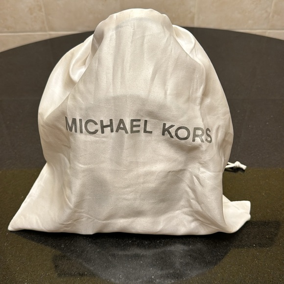 Mini Michael Kors Rhea backpack. - Picture 13 of 13